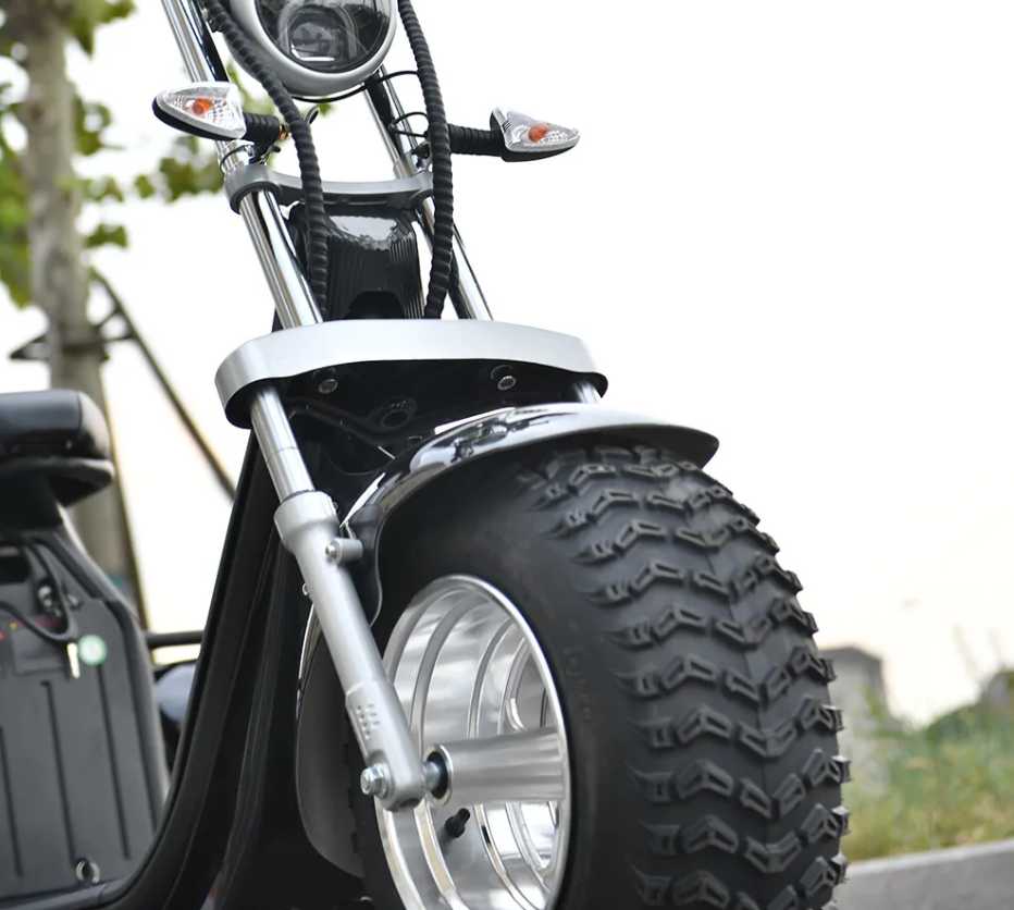 High-Powered 3 Wheel Electric Scooter: 2000W Motor, 35-45KM/H Max Speed, 250KG Max Load, 18 Inch Off-Road Fat Tire Electric Scooter for Adults