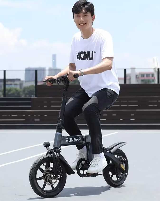 Super Light and Portable Folding Electric Bicycle: E-Bikes with 36V Battery, 40-90KM Range - Your Ultimate Urban Mobility Solution