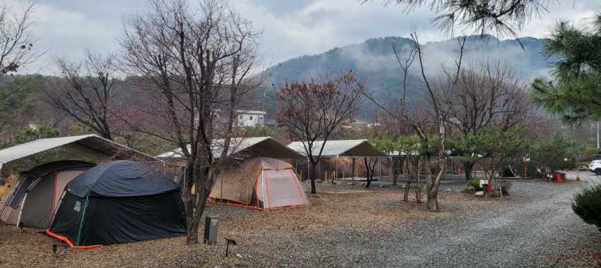 강원도 원주 치악산 국립공원 인근 캠핑장 텐트 계곡 물놀이 가능 한다리골 야영장