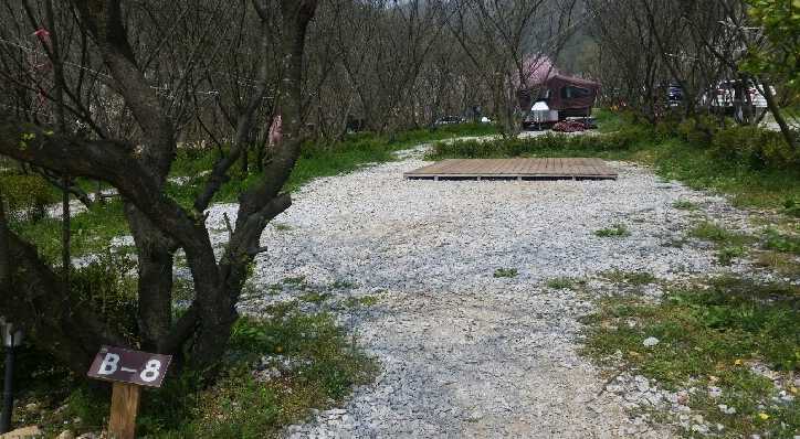 전북 부안 내소사 인근 야영장 물놀이 놀이터 차박 캠핑장 내소힐링캠프