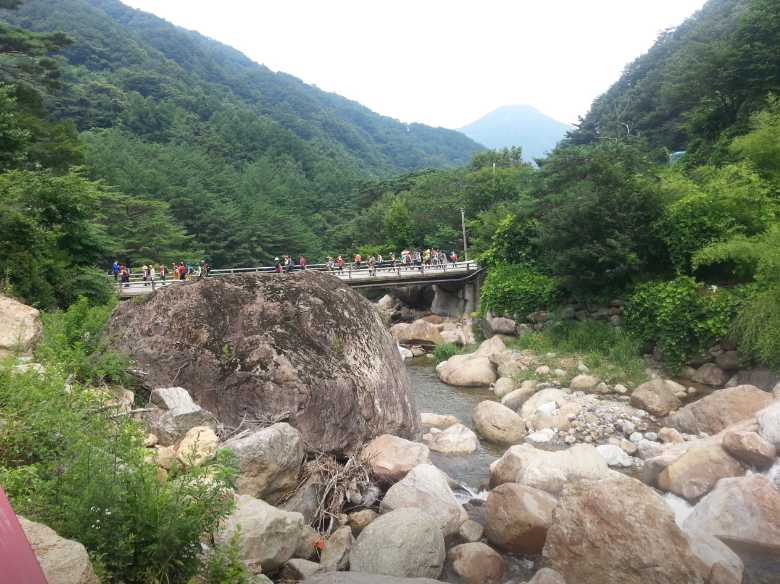 경남 함양 지리산 야영장 캠핑장 돔형 텐트 칠선 계곡 글램핑