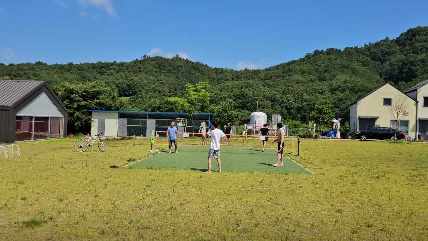 경상도 경북 의성 텐트 야영장 방갈로 아이 물놀이 수영장 고운마을 캠핑장