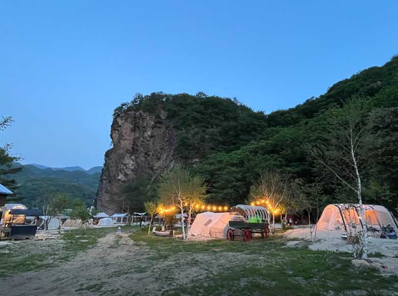 강원도 여행 인제 캠핑장 애견동반 팬션 민박 설악산 폭포 계곡 물놀이 캠프699