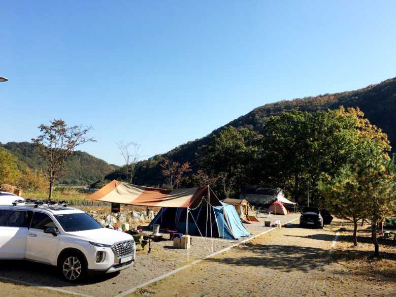 충청도 충북 보은 여행지 조용한 캠프 문화 야영장 깃대 캠핑장 펜션