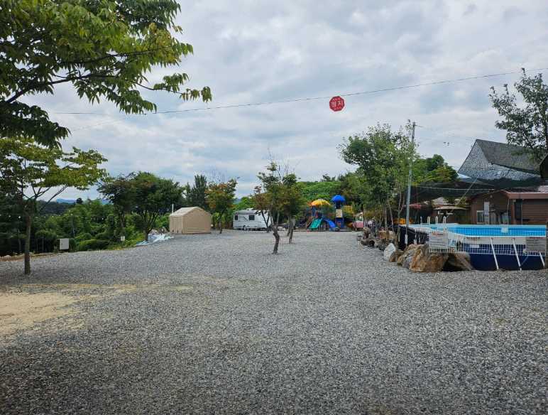 충청도 충북 충주시 여행 야영장 반려견 애견 동반 가능 요카카 캠핑장