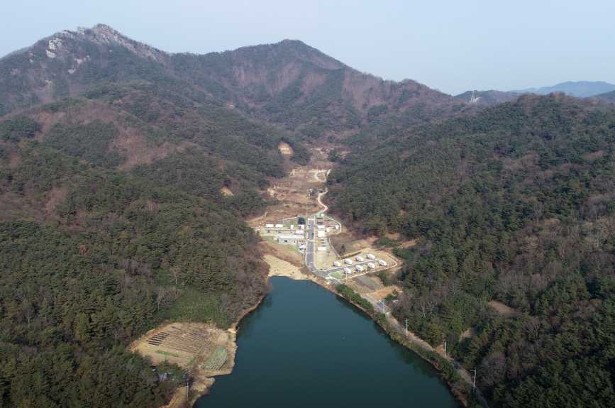 전라도 광주 지산동 도심 근교 여행 저수지 놀이터 캠핑장 카라반 휴파크 광산지점