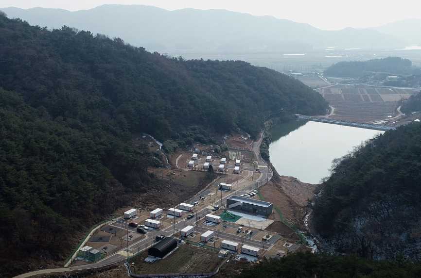 전라도 광주 지산동 도심 근교 여행 저수지 놀이터 캠핑장 카라반 휴파크 광산지점