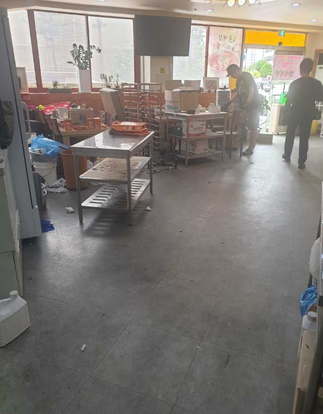 인천 남동구 부천 시흥 음식점 오픈 개업 주방 후드 홀 바닥 전체 청소 바닥 왁스 코팅 에어컨 선풍기 분해 세척